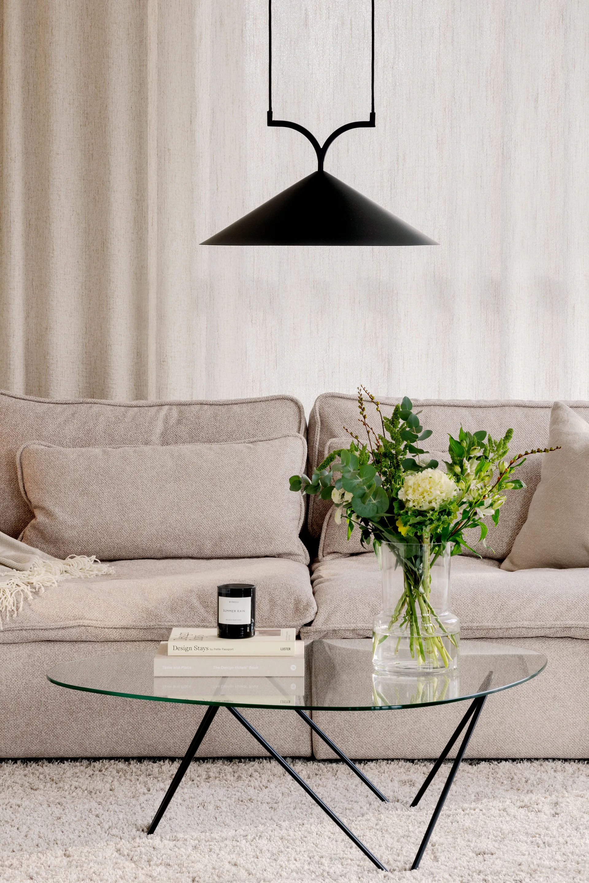 Curve pendant 50, Black Globen Lighting