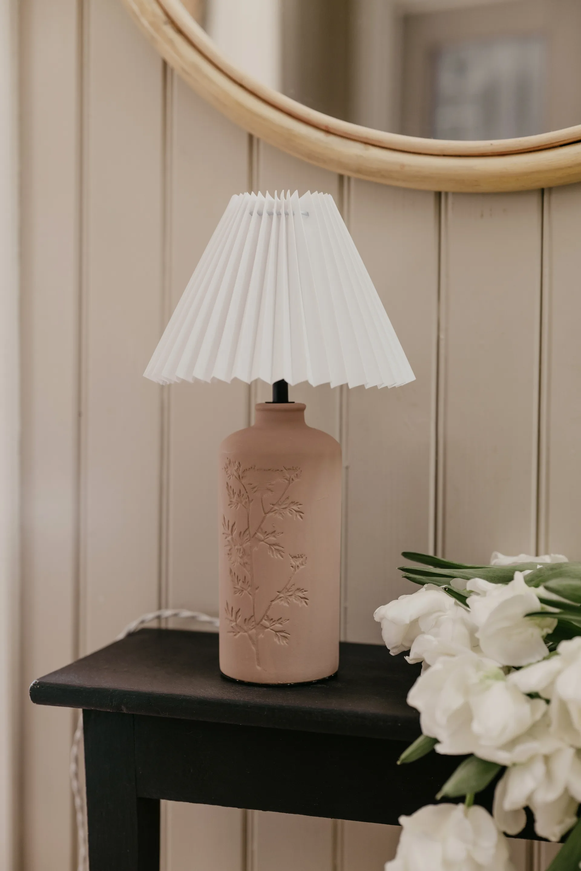Flora table lamp 39 cm, Mud Globen Lighting