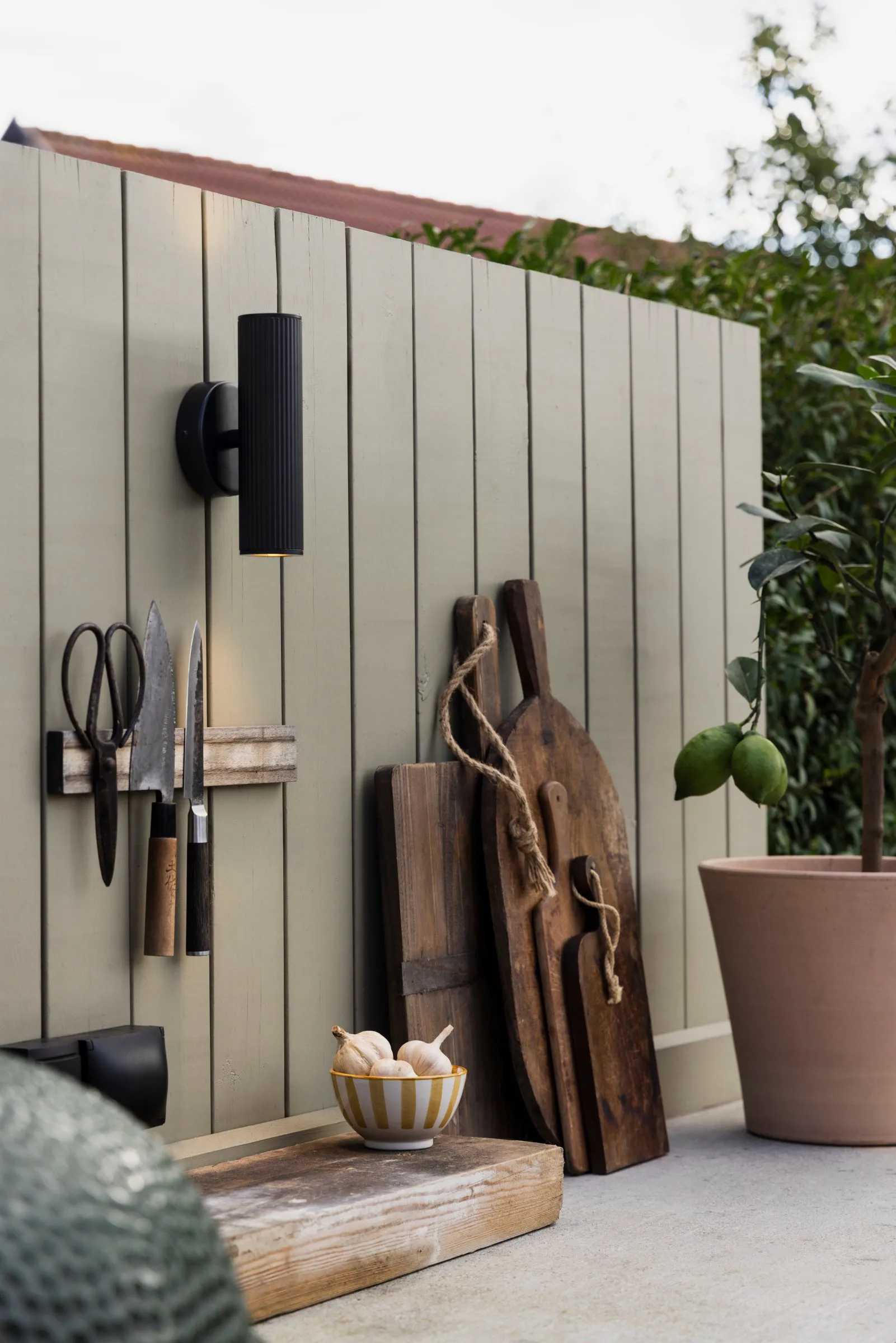 Hubble up/down wall light façade lighting, Black Globen Lighting