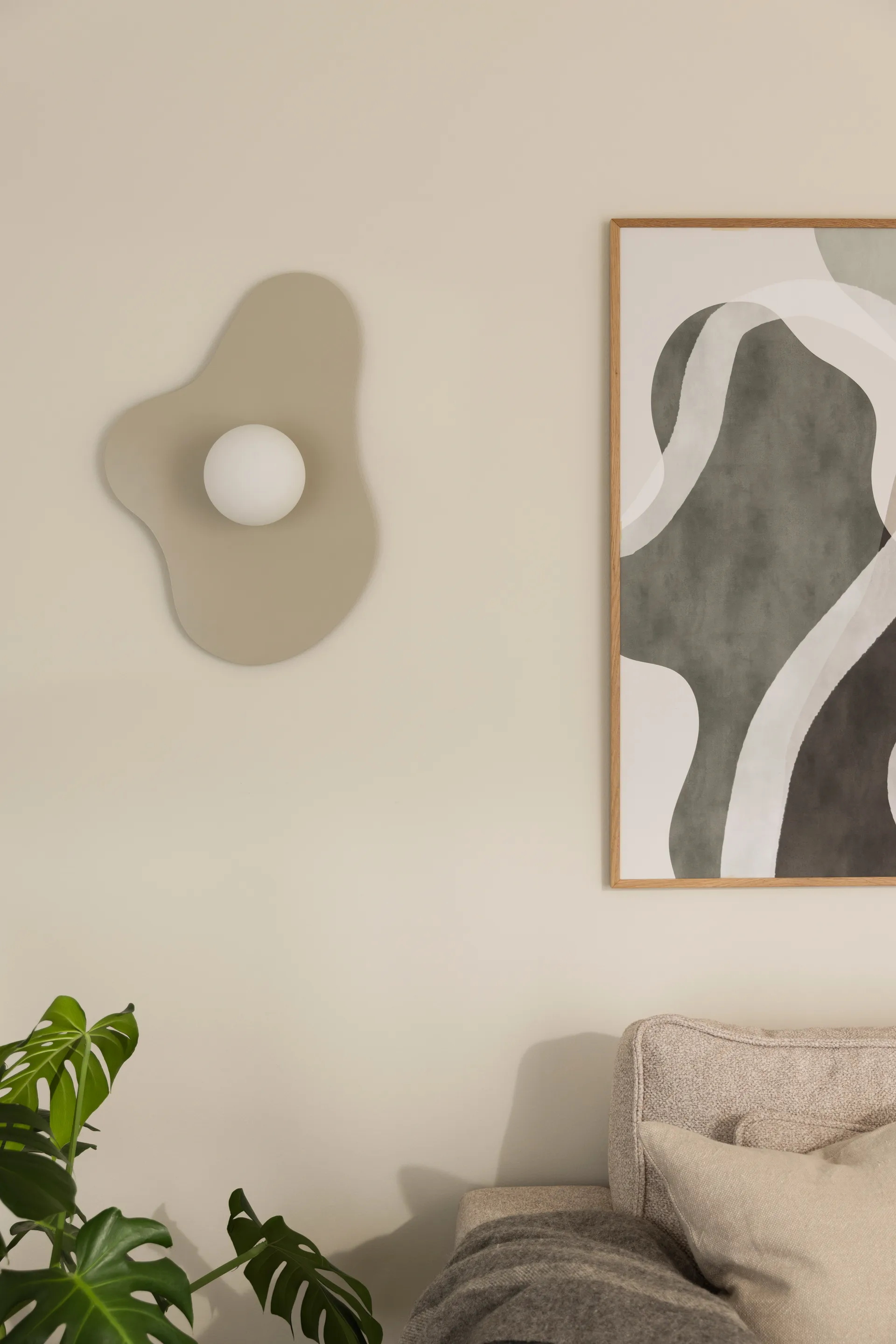 Illusion wall lamp/ceiling light 60 cm, Beige Globen Lighting