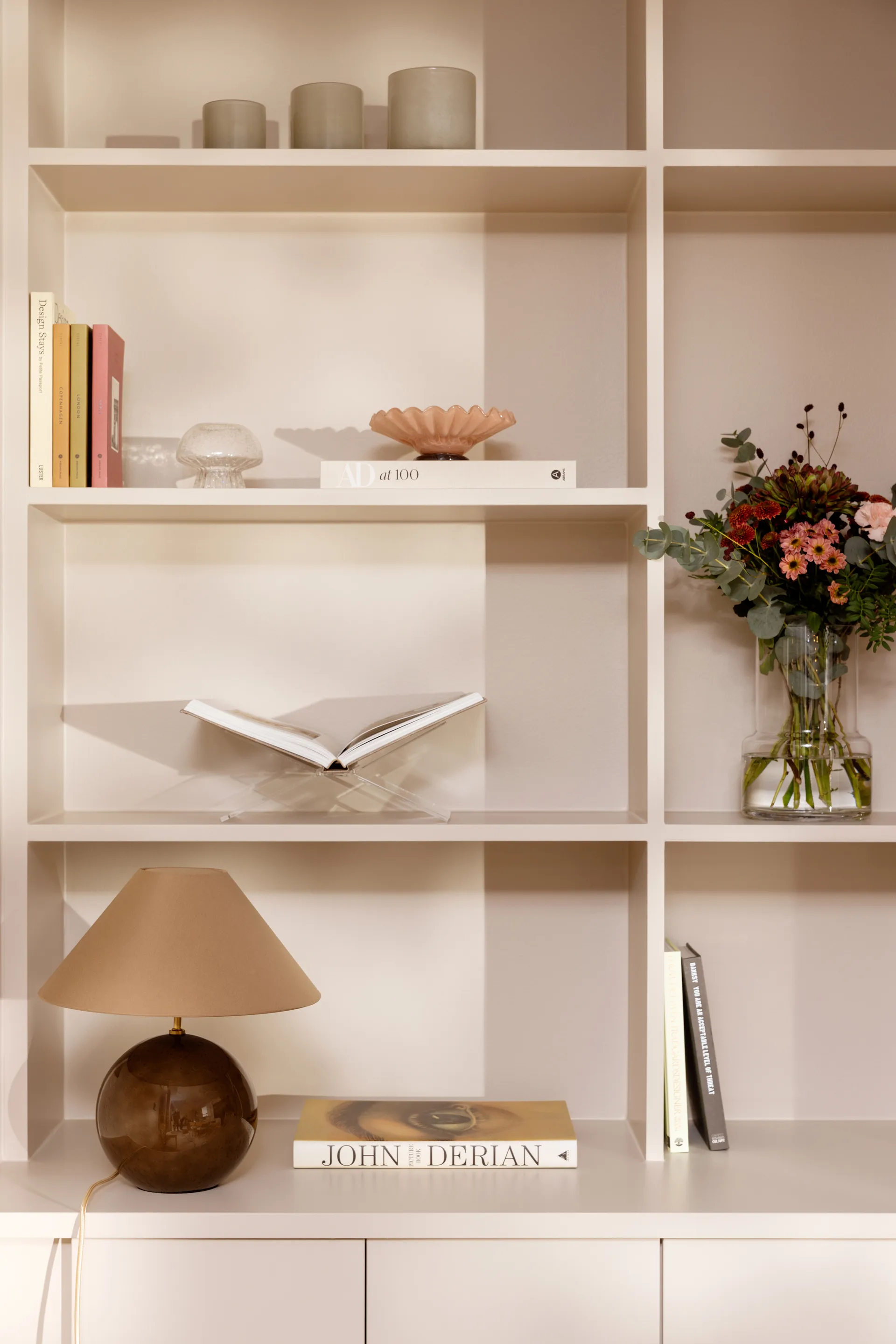 Iris 35 table lamp 39 cm, Mocha Globen Lighting