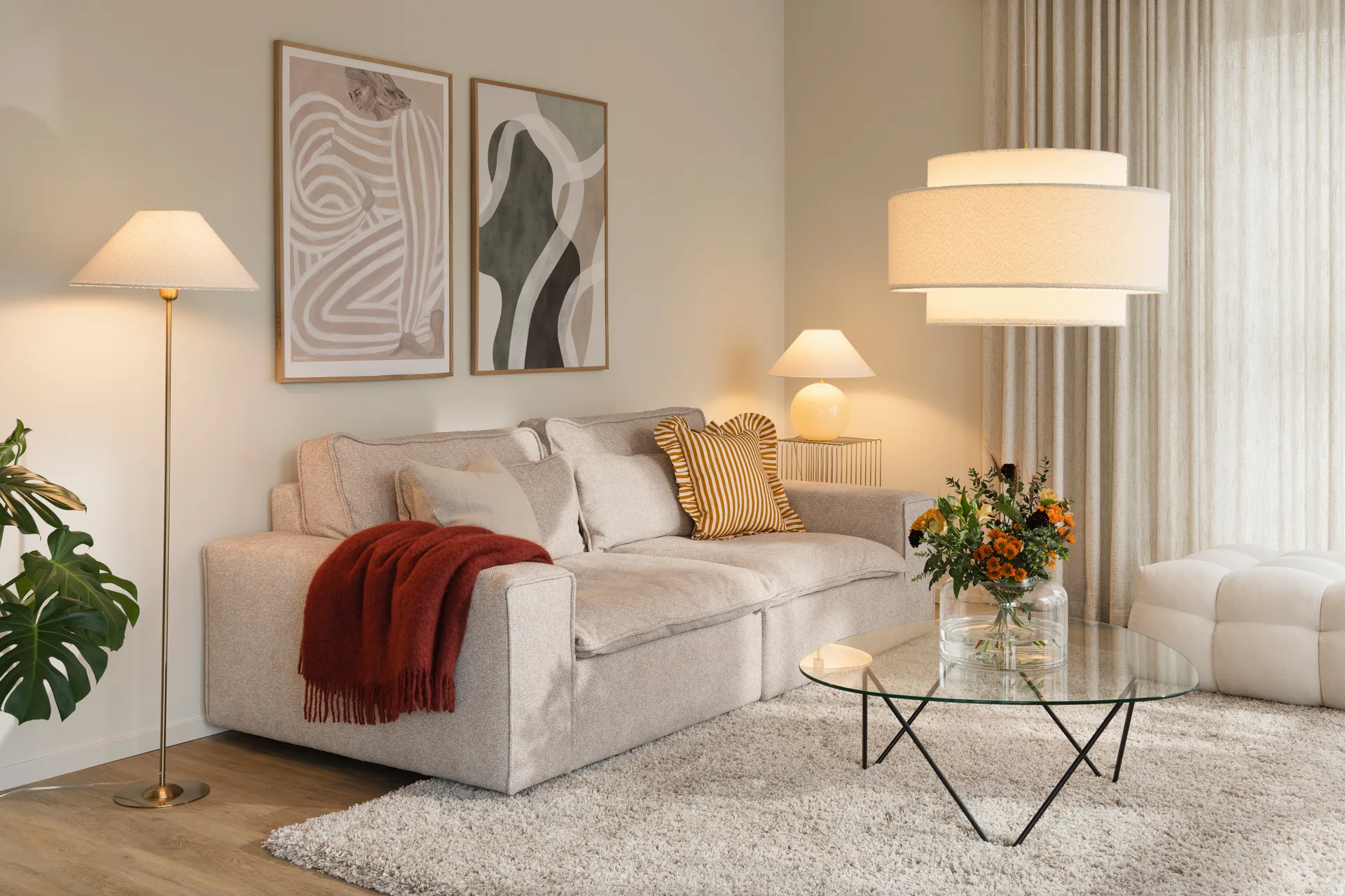 Iris floor lamp base, Brushed brass Globen Lighting