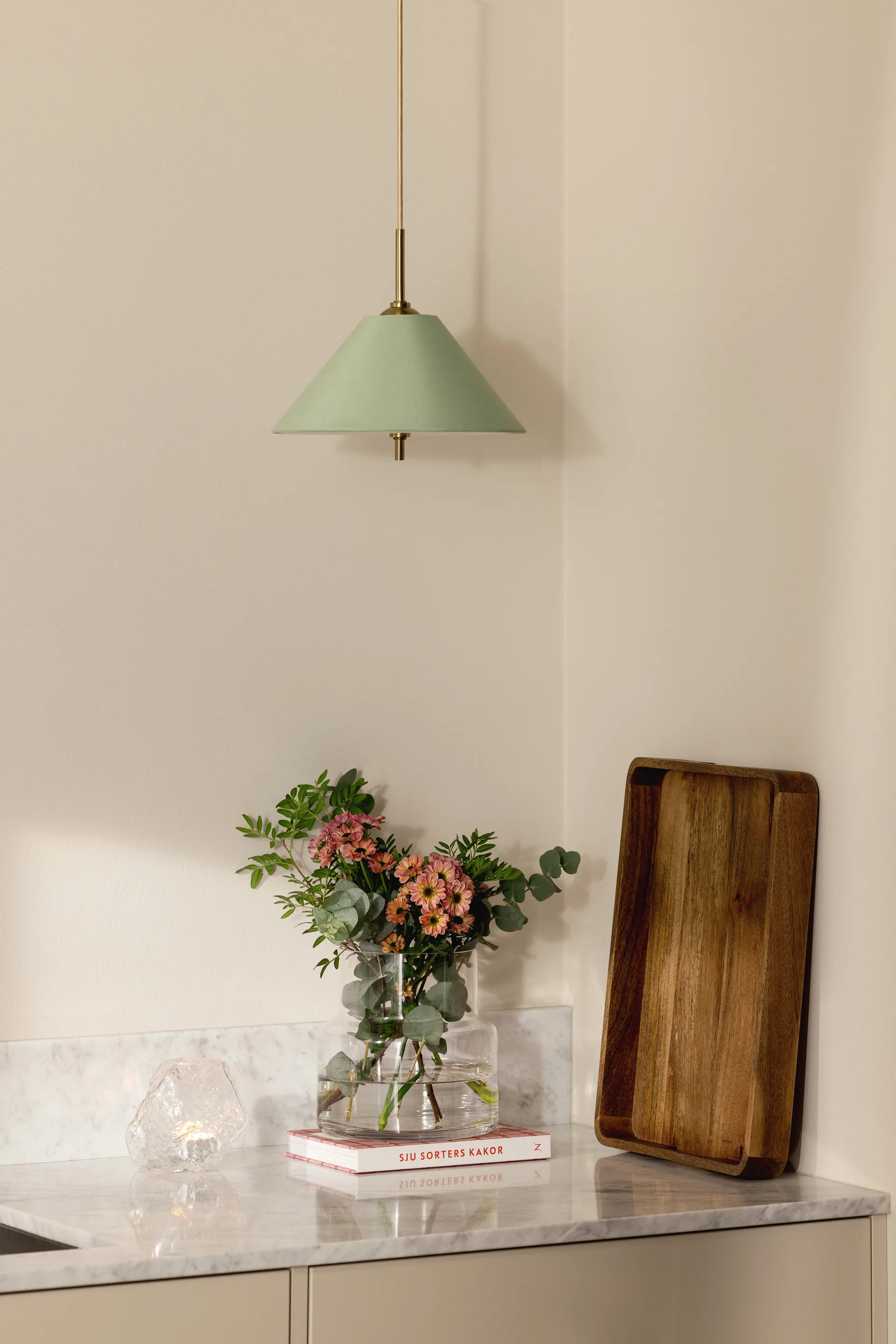 Iris pendant 25, Green Globen Lighting