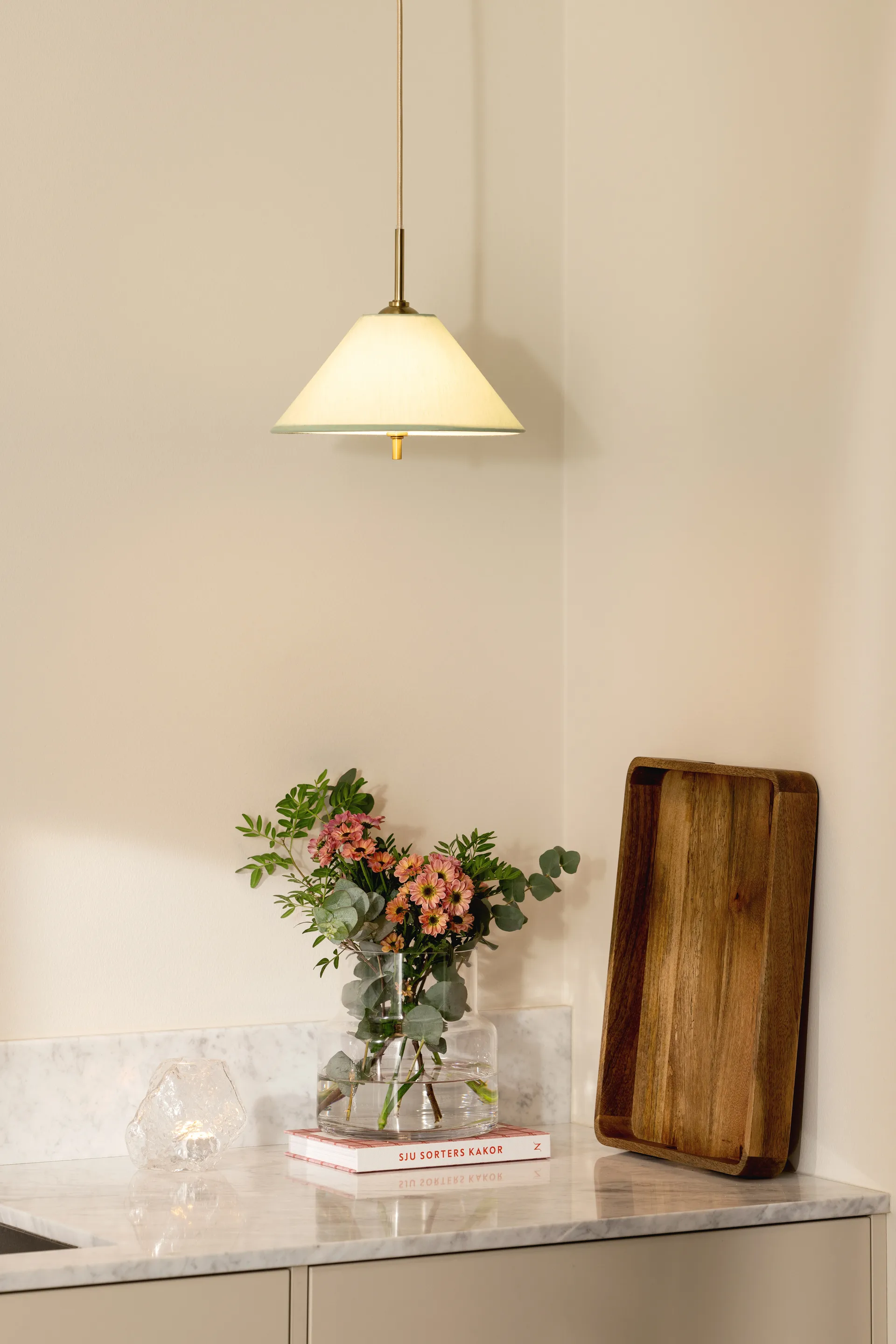 Iris pendant 25, Green Globen Lighting