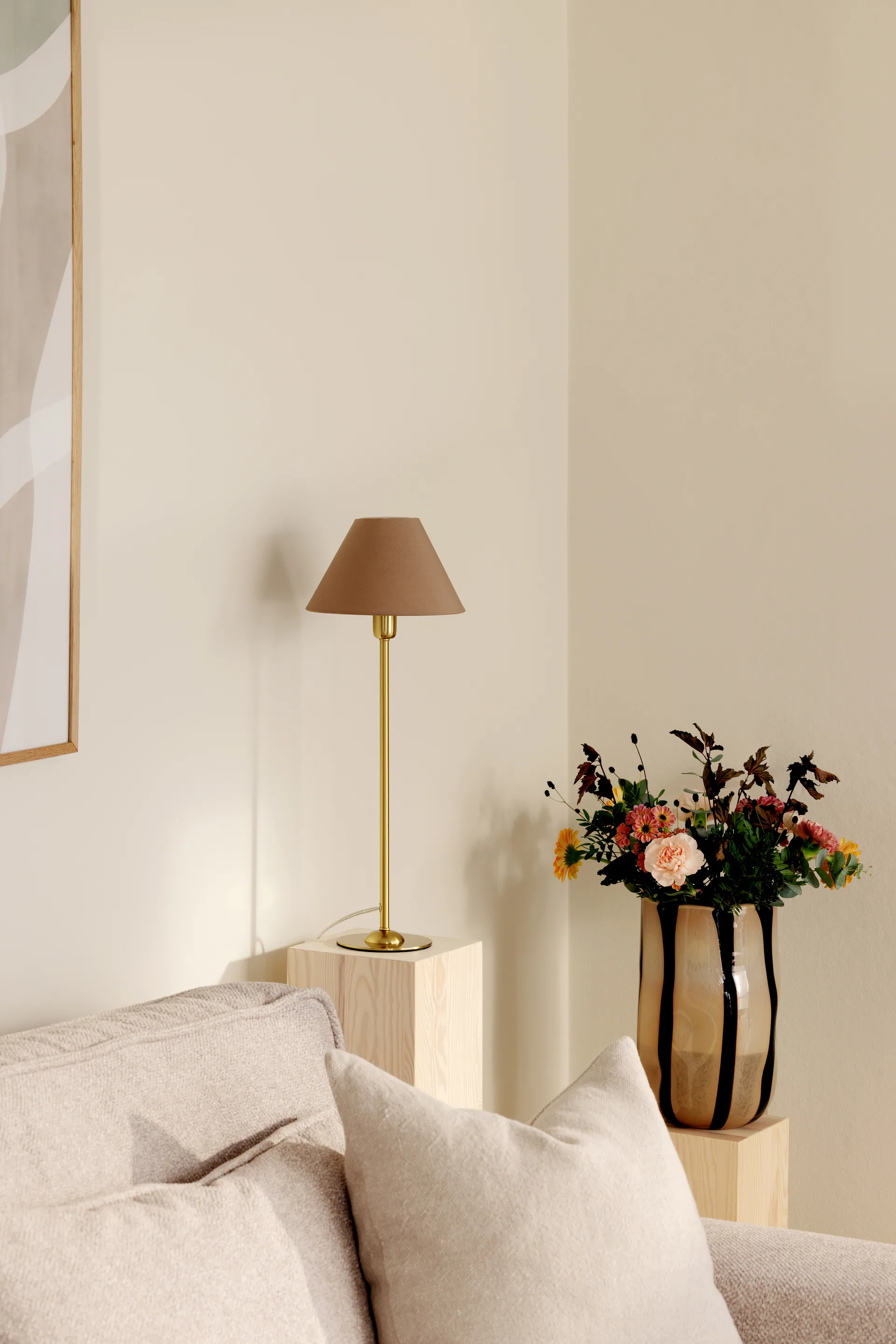 Lamp base Iris 45, Brushed brass Globen Lighting