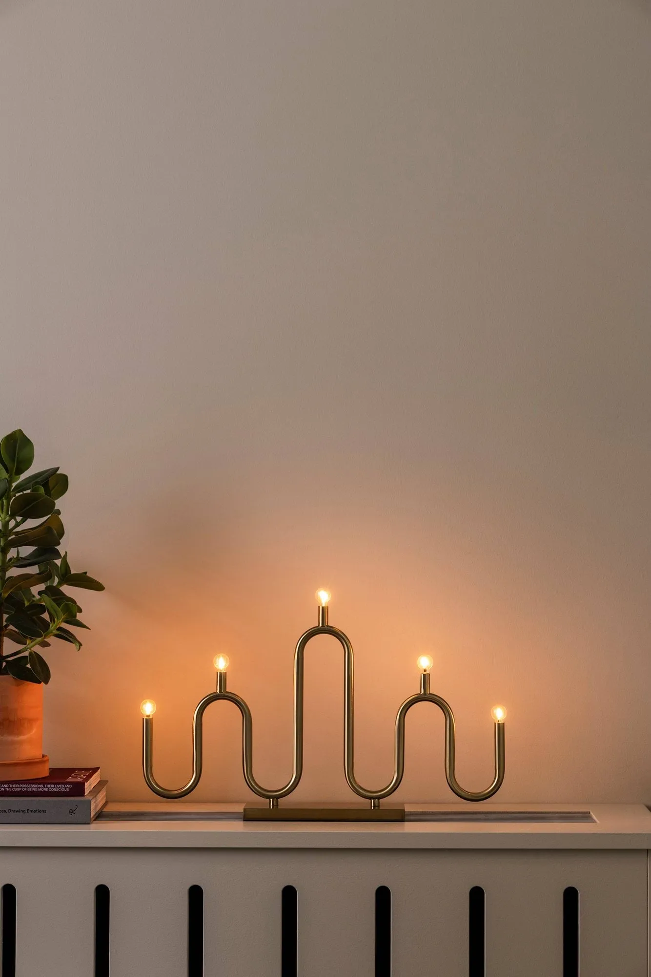 Noel 5 advent candle, Brushed brass Globen Lighting