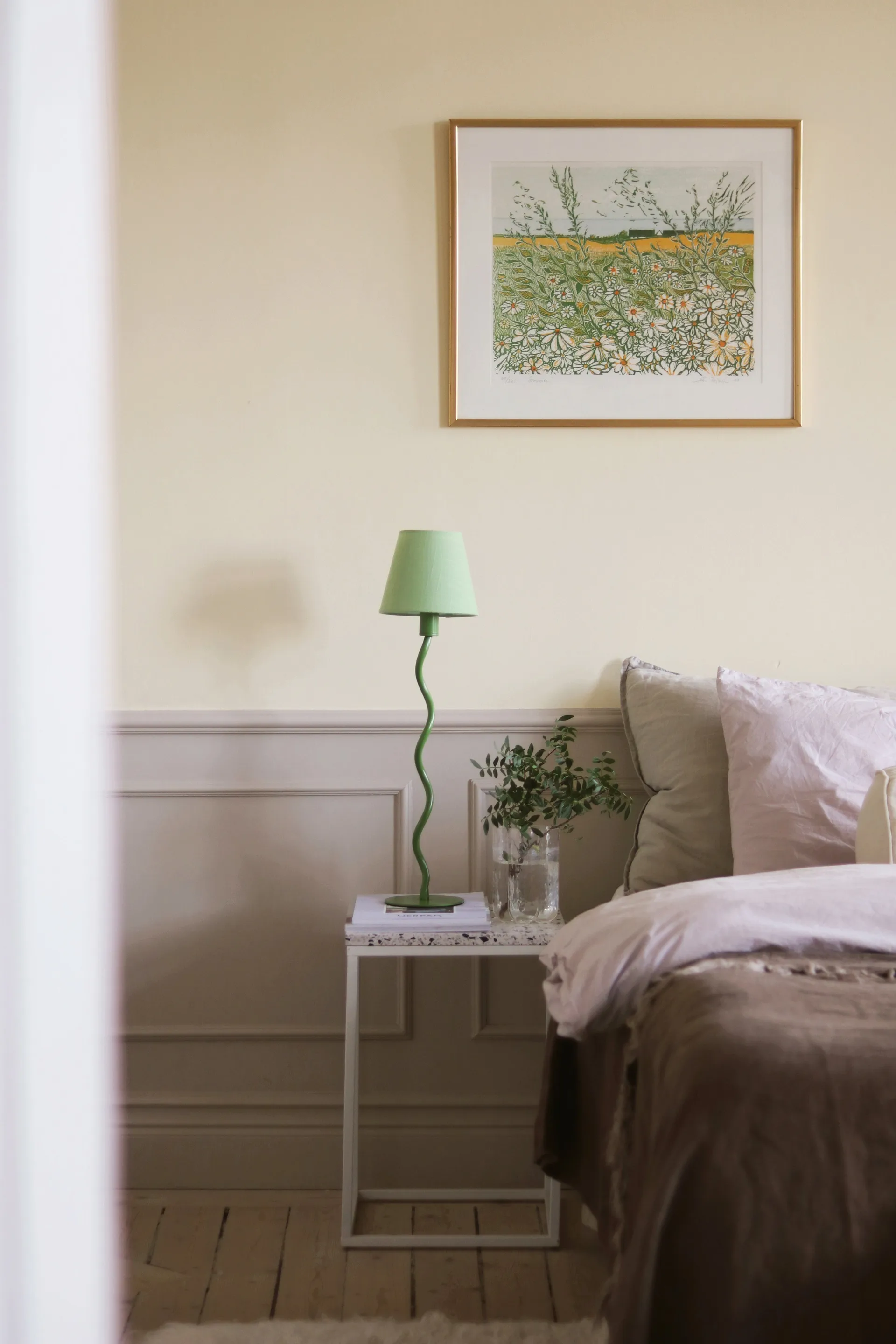 Twist 50 table lamp base, Green Globen Lighting