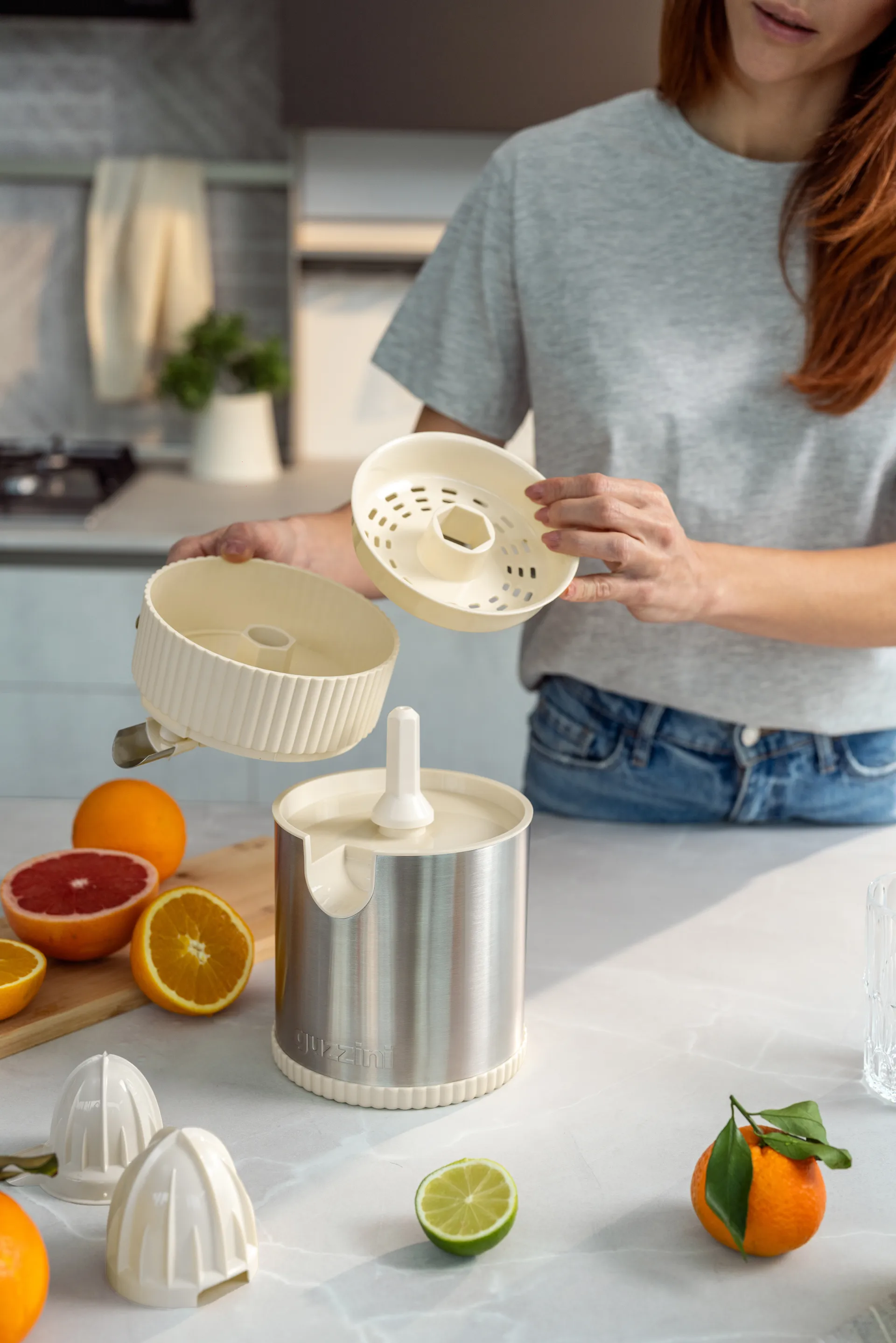 Sous Chef electric juicer, Cream Guzzini