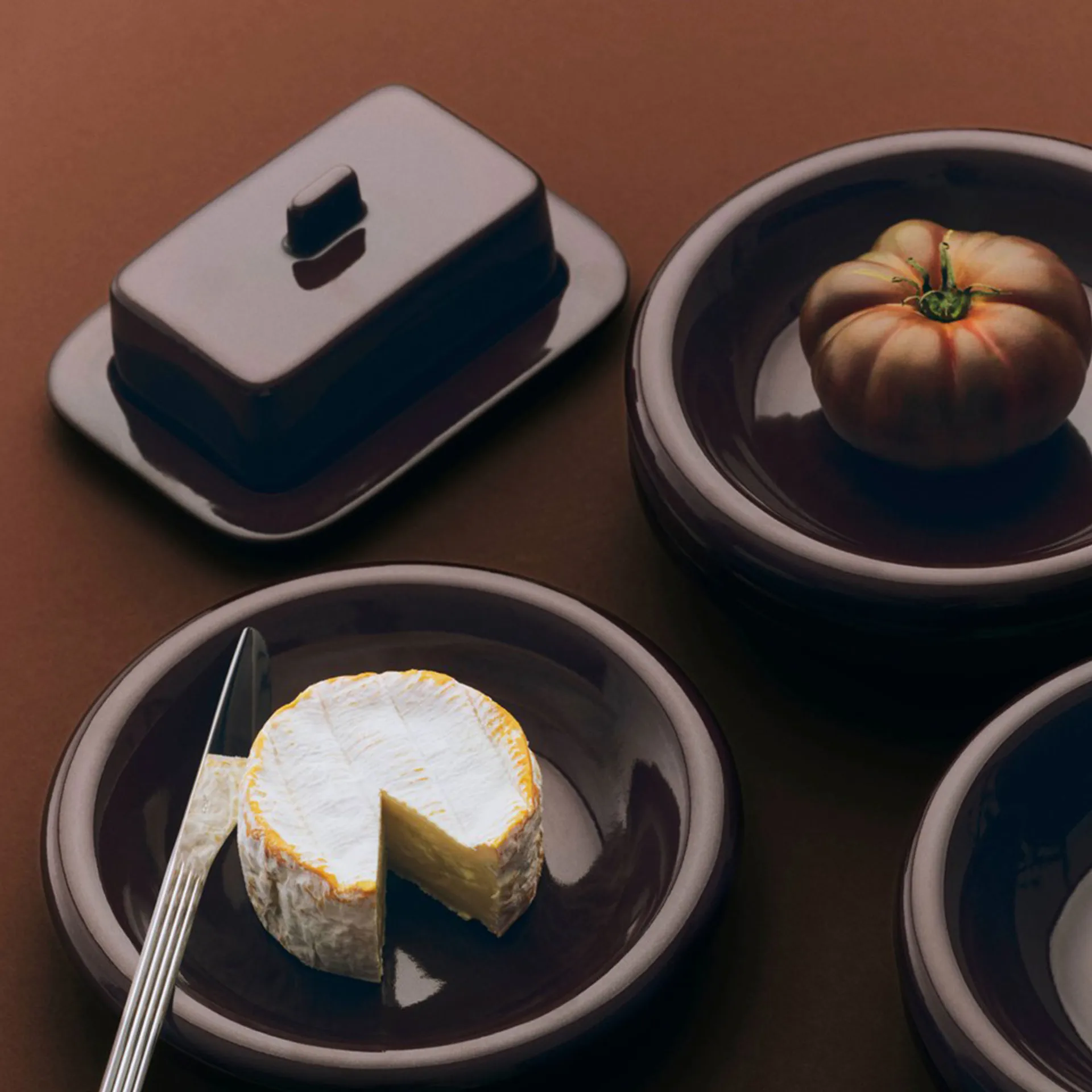 Barro butter dish, Burgundy HAY