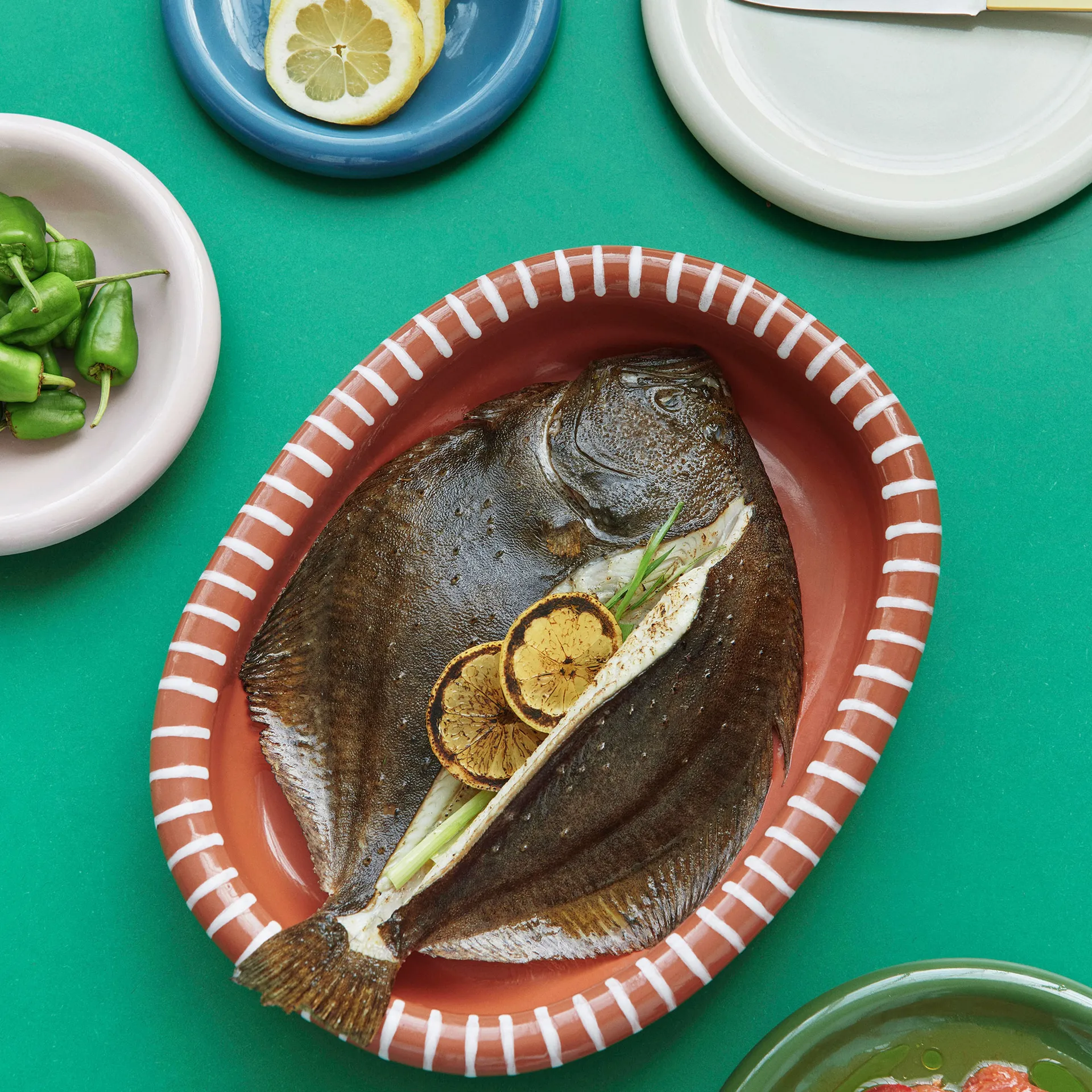 Barro oval serving plate, Natural with stripes, large 27x36 cm HAY