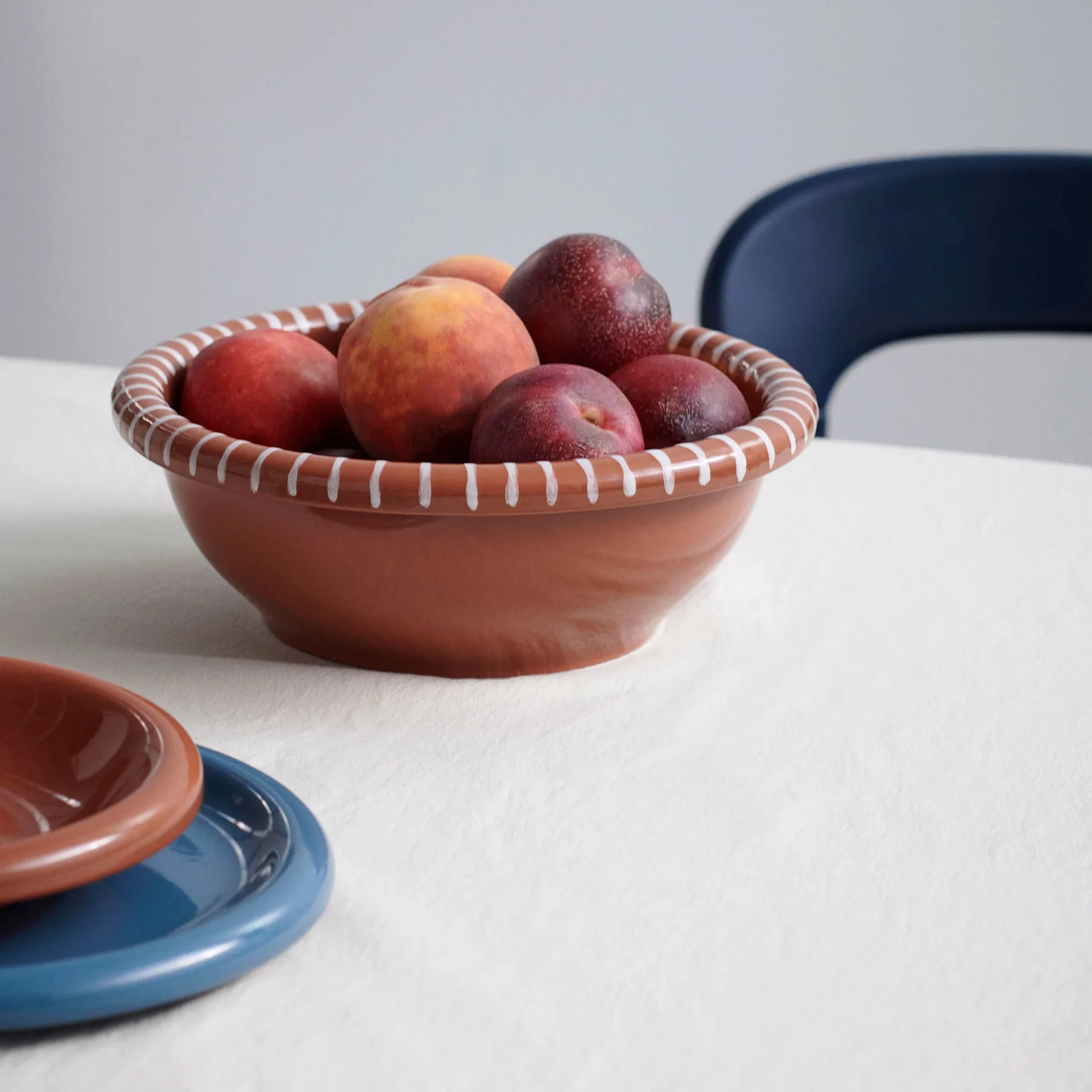 Barro salad bowl, Natural with stripes, Ø26 cm HAY