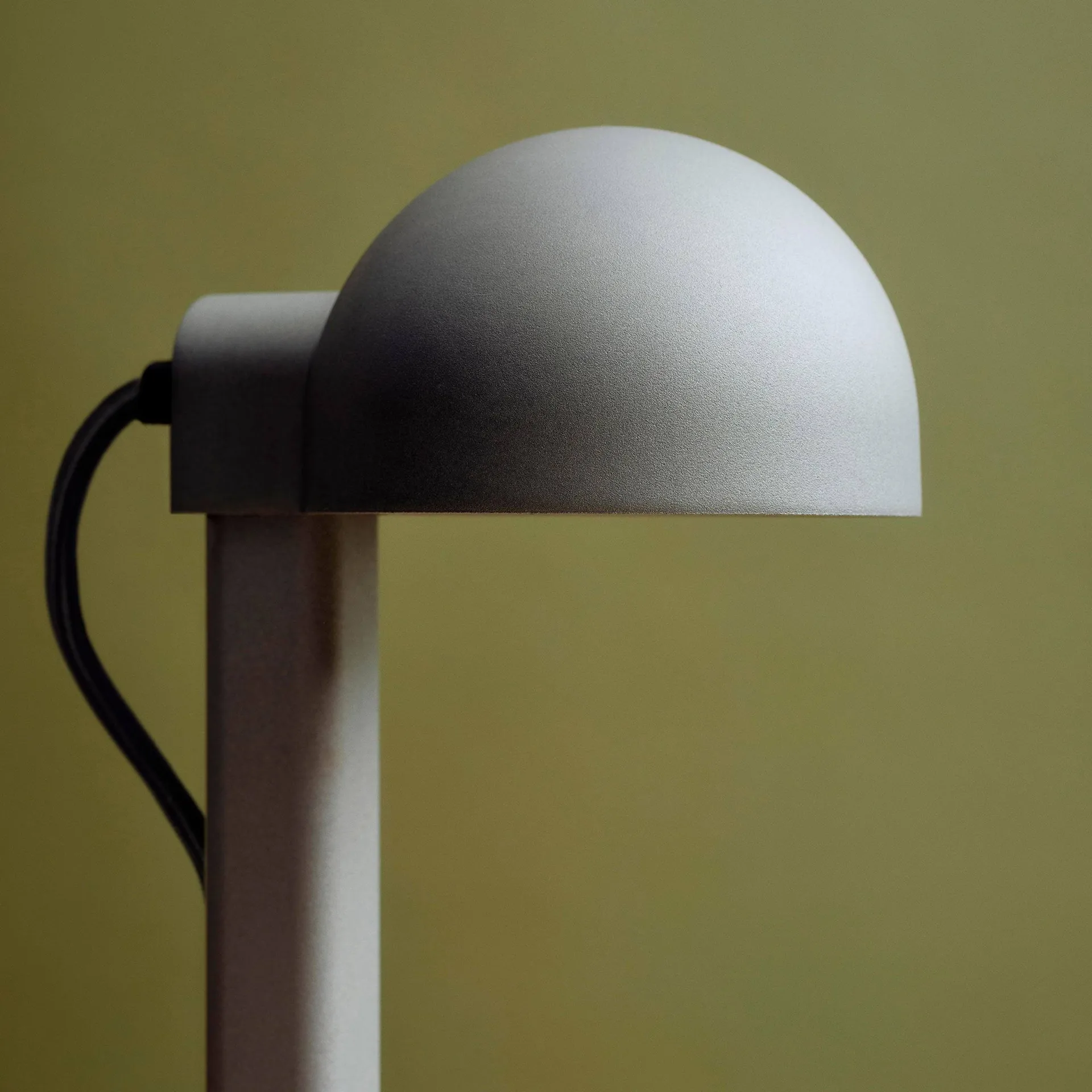 Posto table lamp, Silver grey HAY