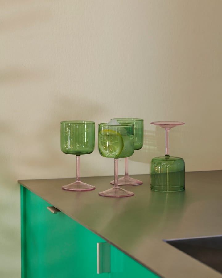 Tint wine glass 25 cl 2-pack, Green-pink HAY
