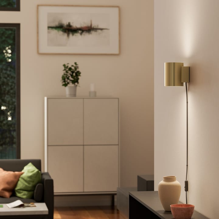 Evoke wall lamp small, Satin brass Herstal