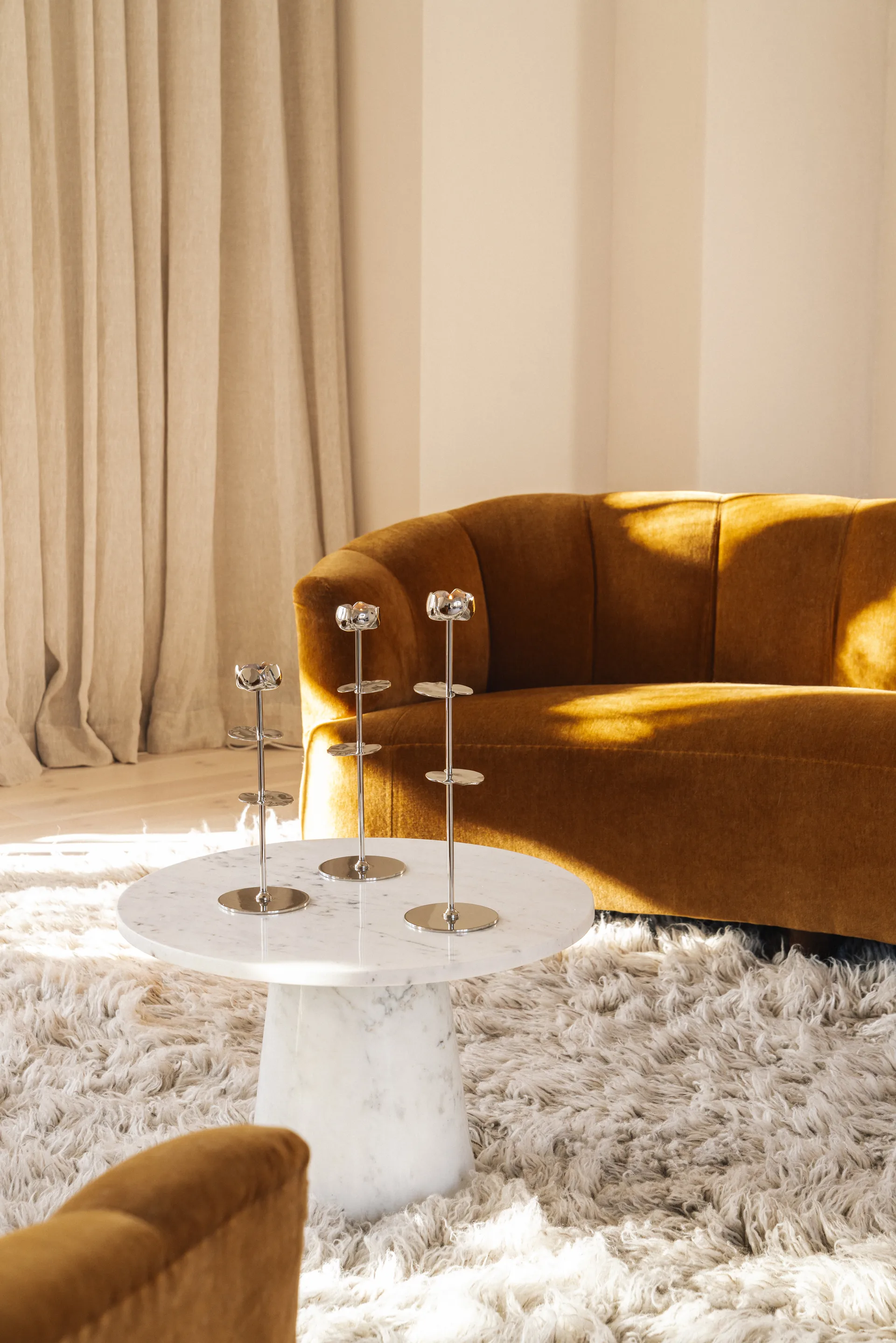 Ninfea Alta candlestick 35 cm, Nickel-plated brass Hilke Collection