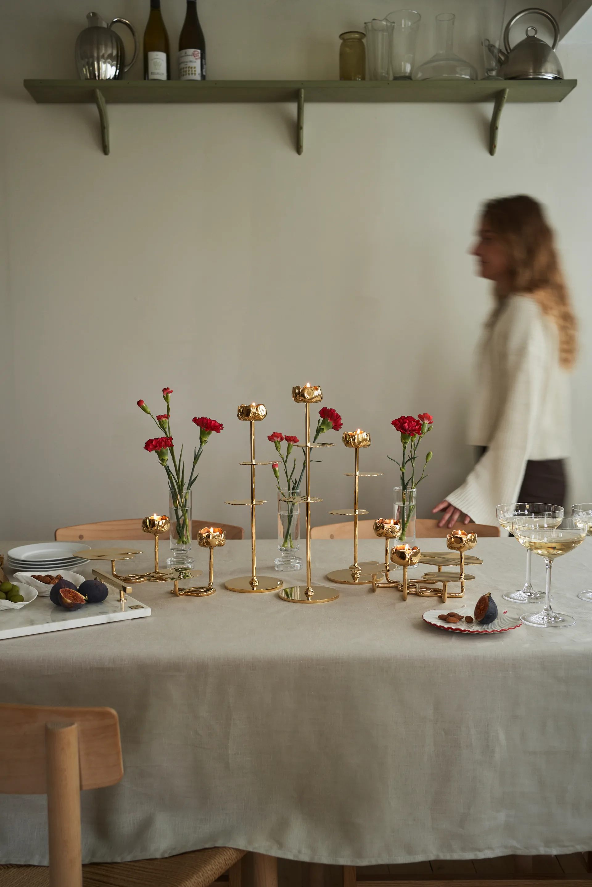 Ninfea Alta candlestick 40 cm, Brass Hilke Collection