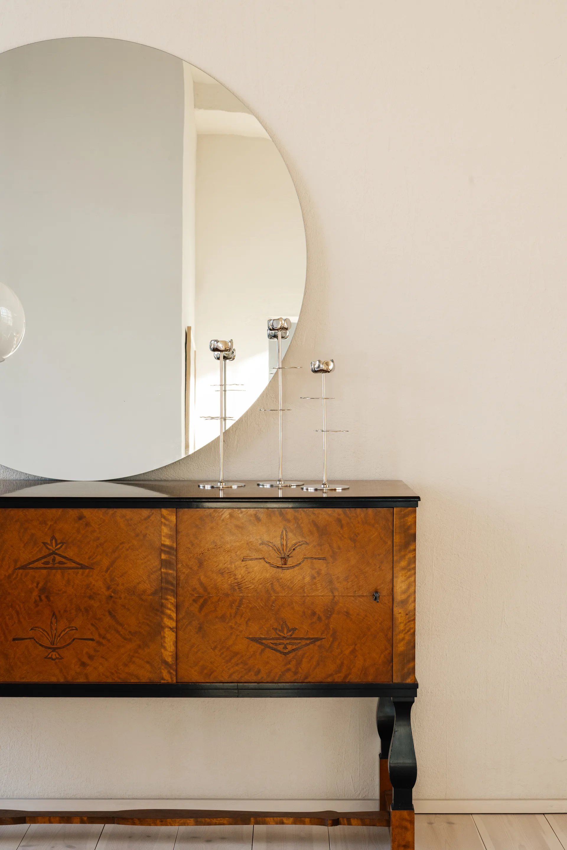 Ninfea Alta candlestick 40 cm, Nickel-plated brass Hilke Collection