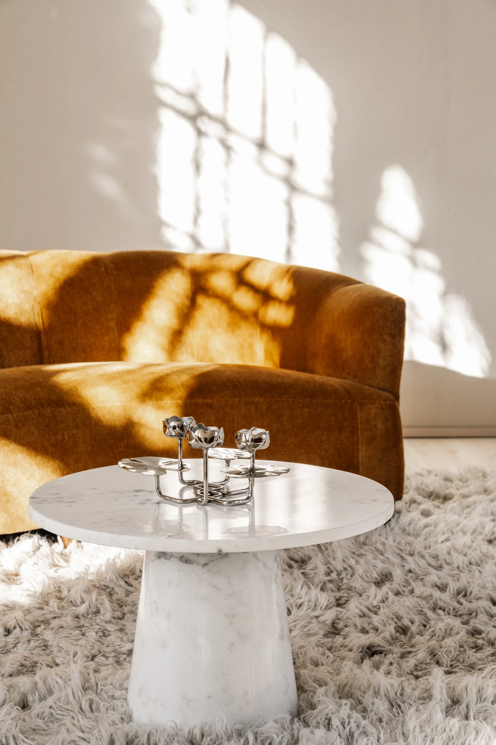 Ninfea grande candlestick, Nickel-plated brass Hilke Collection