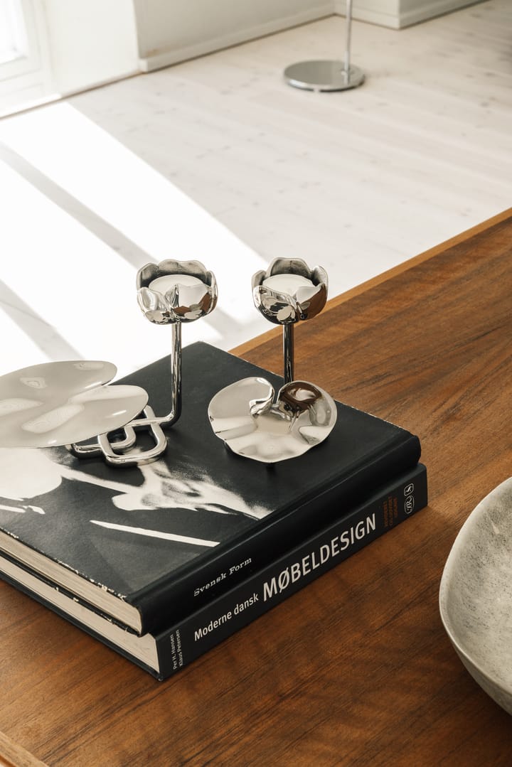 Ninfea No.2 candlestick, Nickel-plated brass Hilke Collection