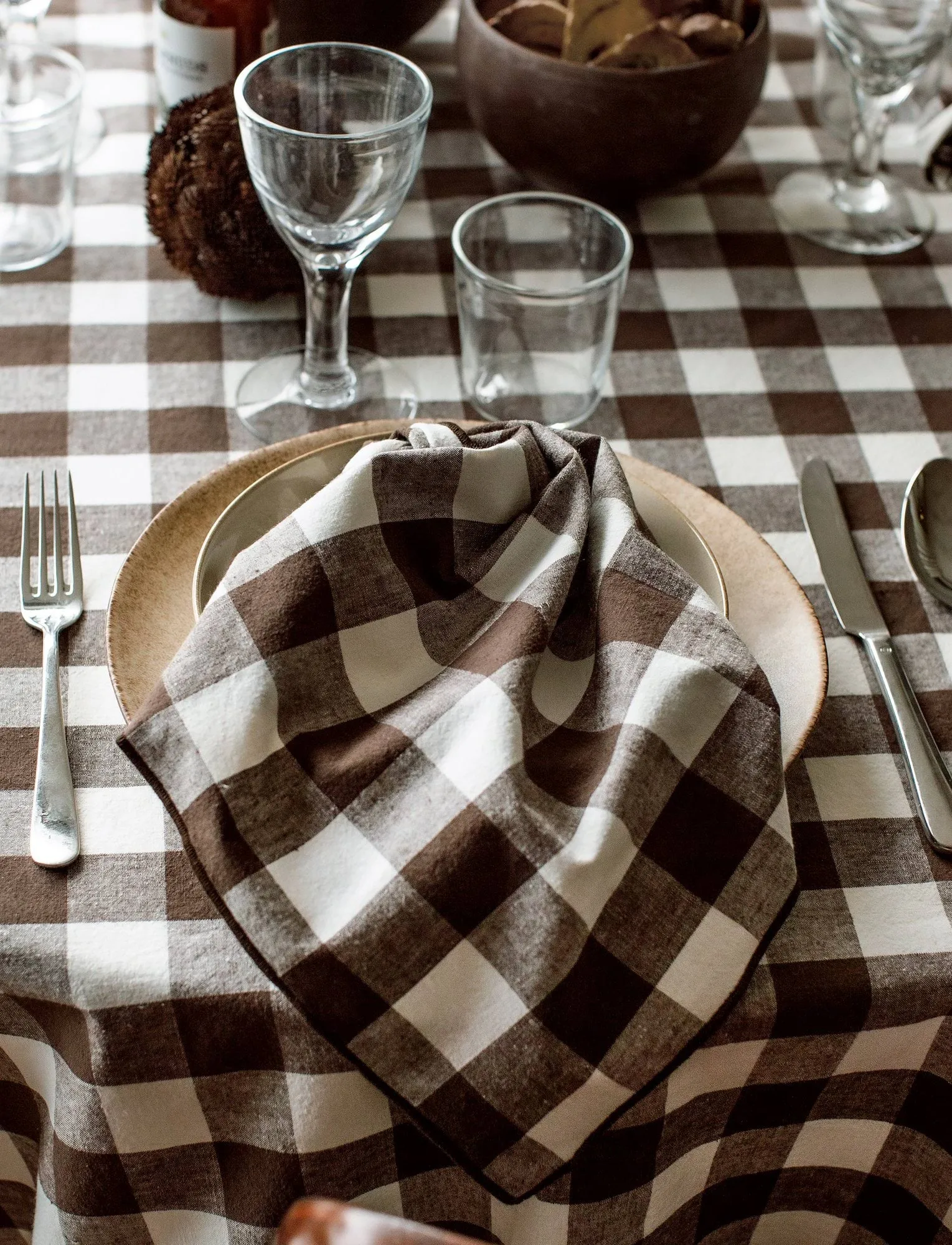 Bettyhill tablecloth, Chocolate, 150x150 cm Himla