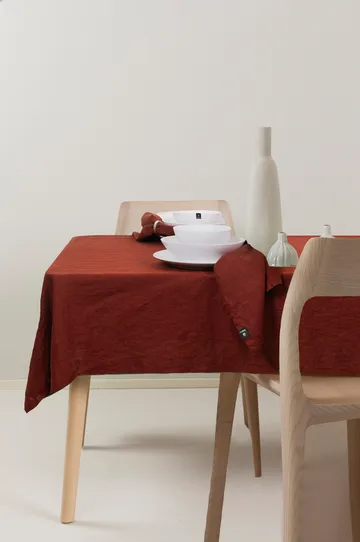 Sunshine tablecloth 140x250 cm - Lingonberry (red) - Himla