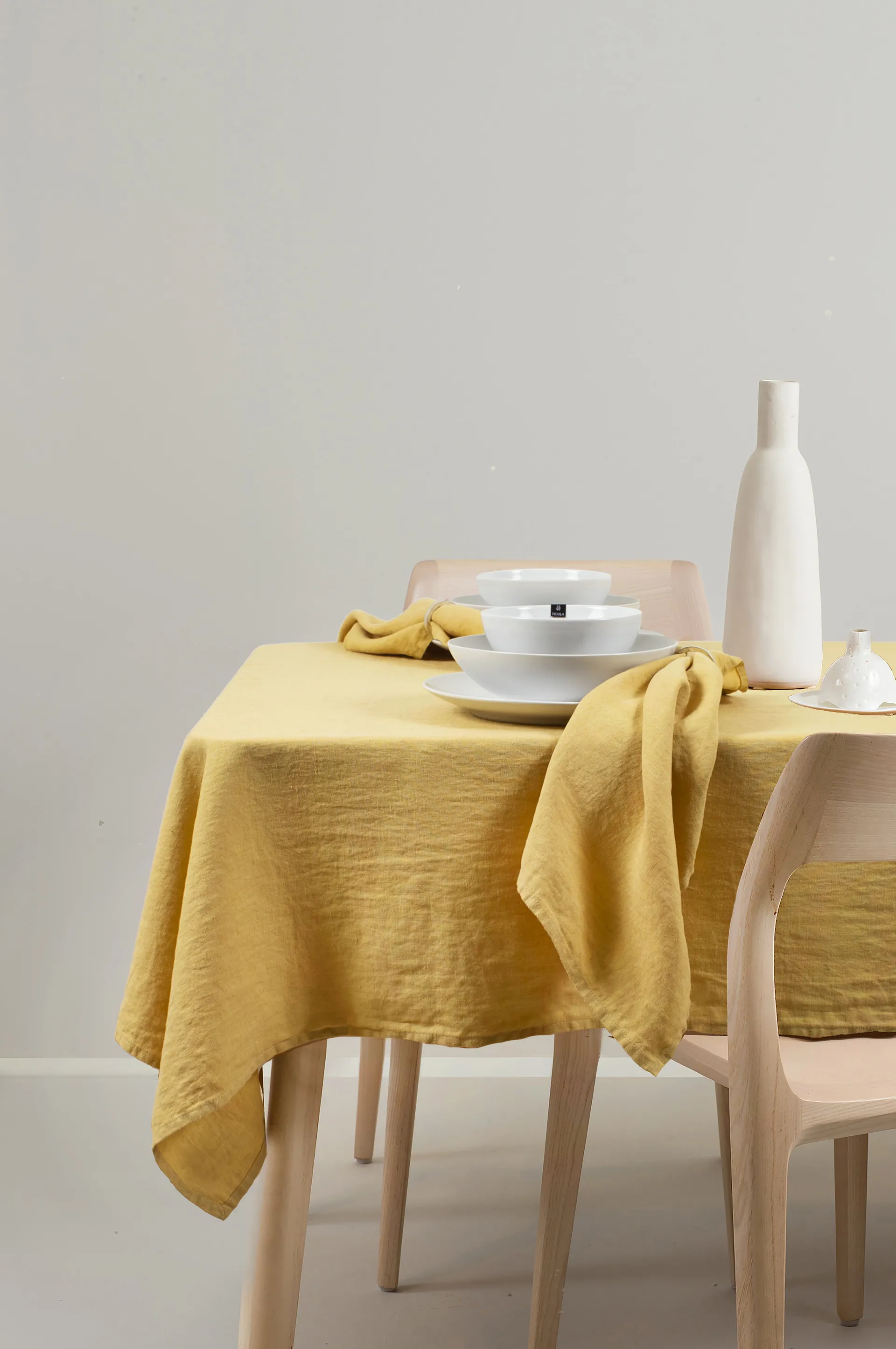 Sunshine tablecloth 140x330 cm, Honey (yellow) Himla
