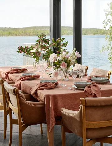 Sunshine tablecloth - Grounded, 140x330 cm - Himla