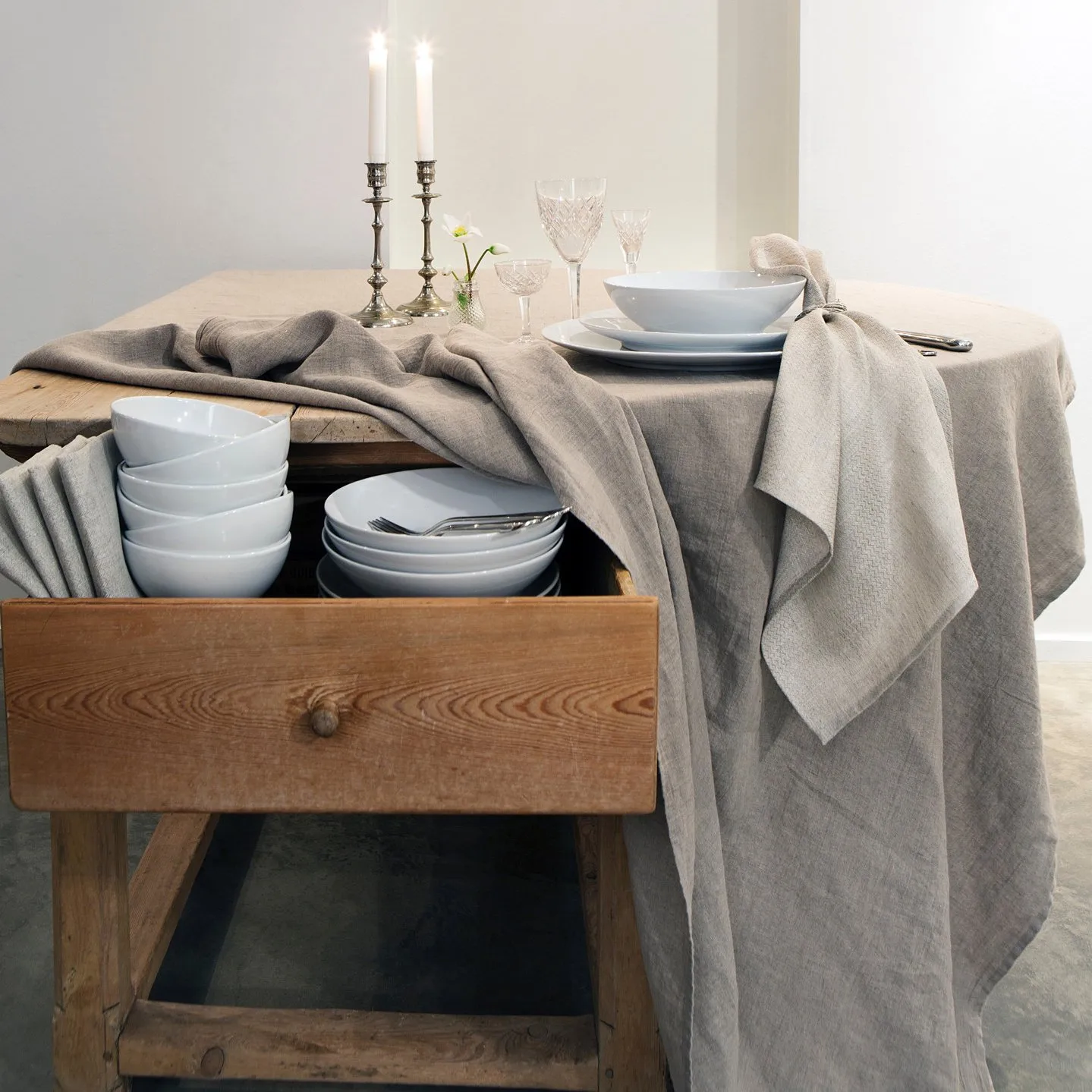 Sunshine tablecloth natural, 140x330 cm Himla