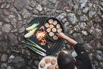 BOWL 57 fireplace - Black-silver, tripod stand - Höfats