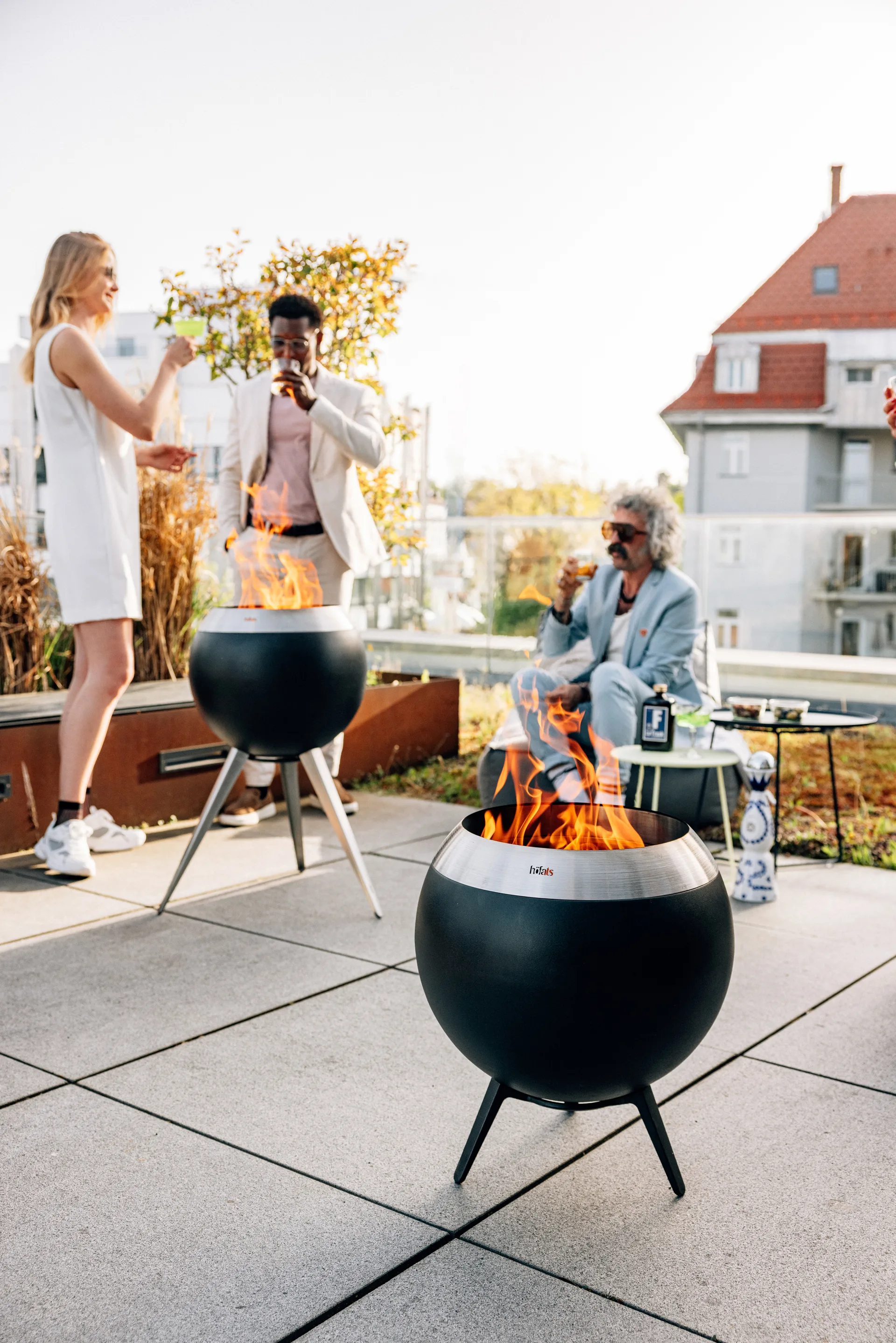 MOON 45 fireplace, Black-silver, low stand Höfats