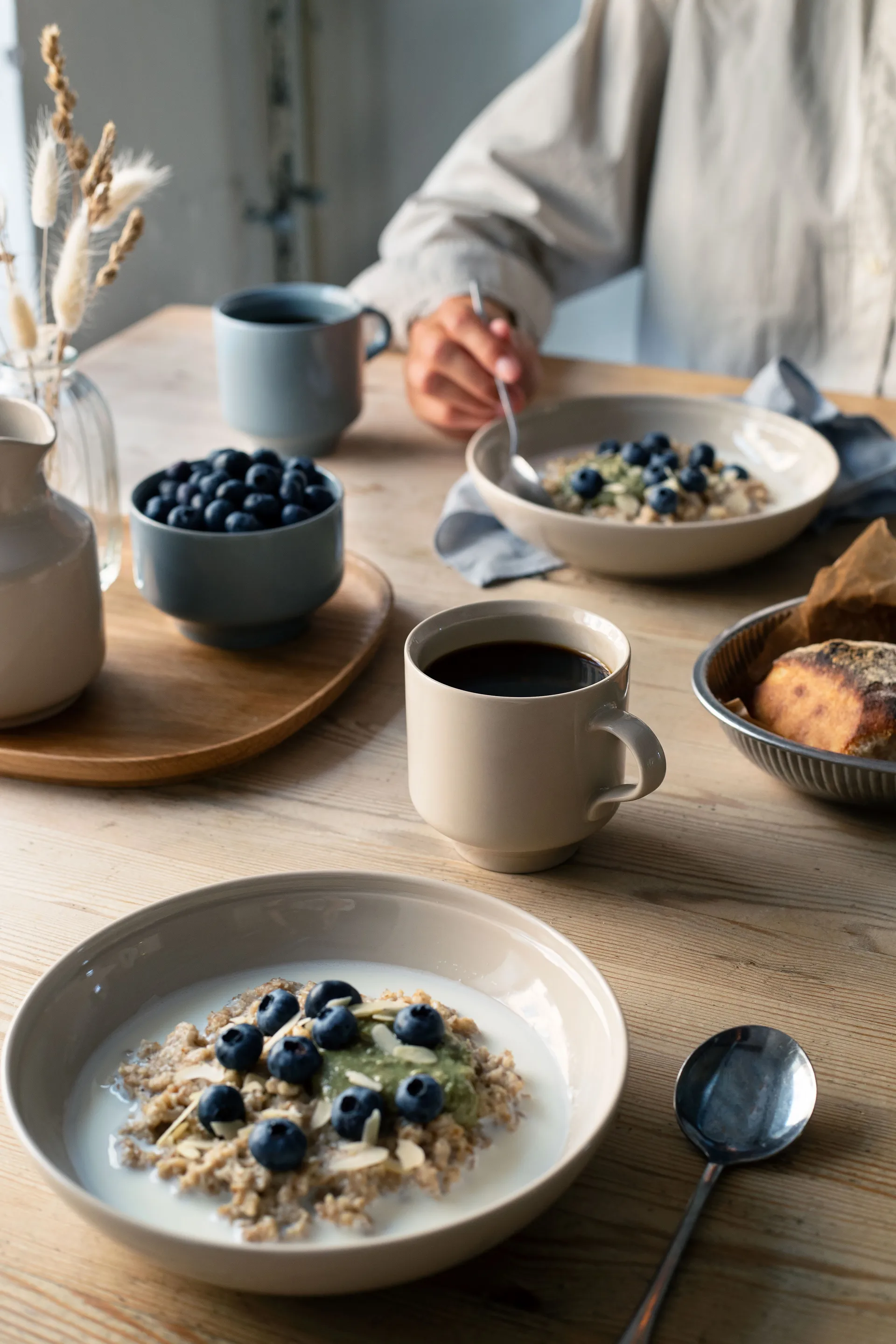 Höganäs Keramik Daga deep plate Ø19 cm, Sand Höganäs Keramik