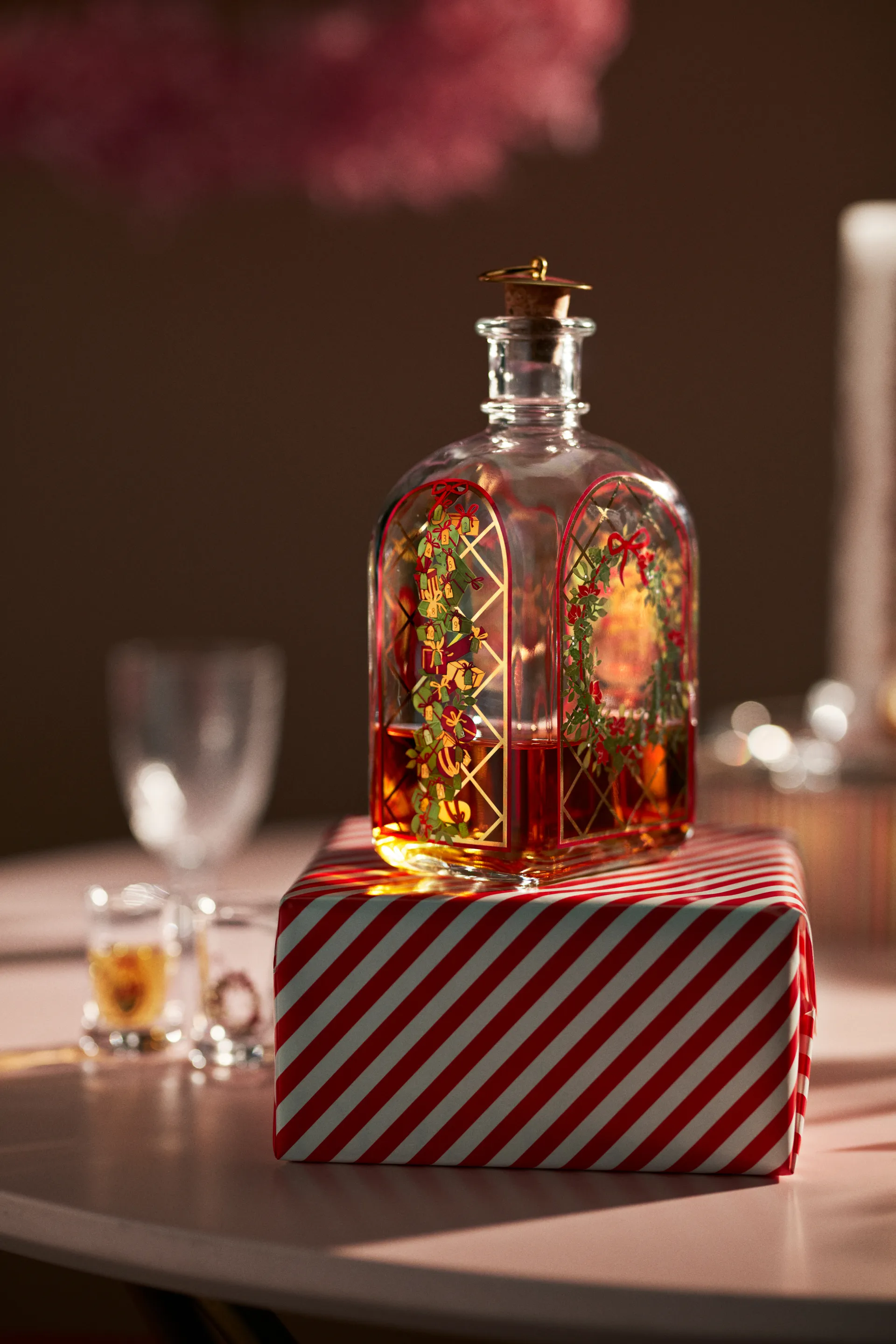 Holmegaard Christmas decanter, 2025 Holmegaard