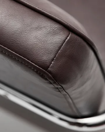 Comma lounge chair - Mulberry, chrome - House Doctor