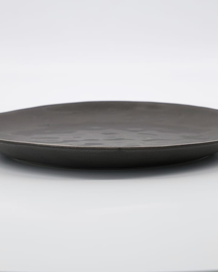 Rustic dinner plate Ø27.5 cm, Dark grey House Doctor