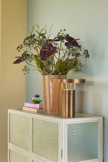 BringMe portable table lamp - Burnished brass, 28 cm - Hübsch