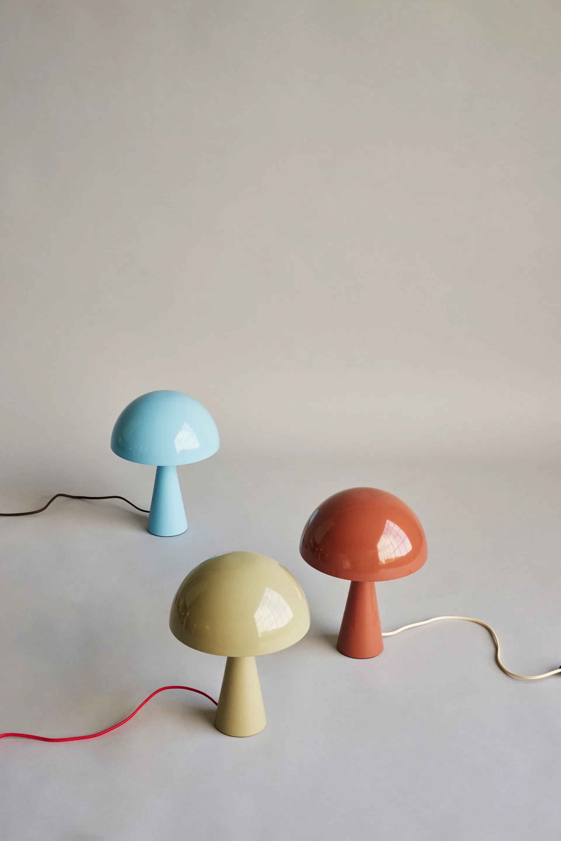 Mush table lamp, Sand, mini 34 cm Hübsch