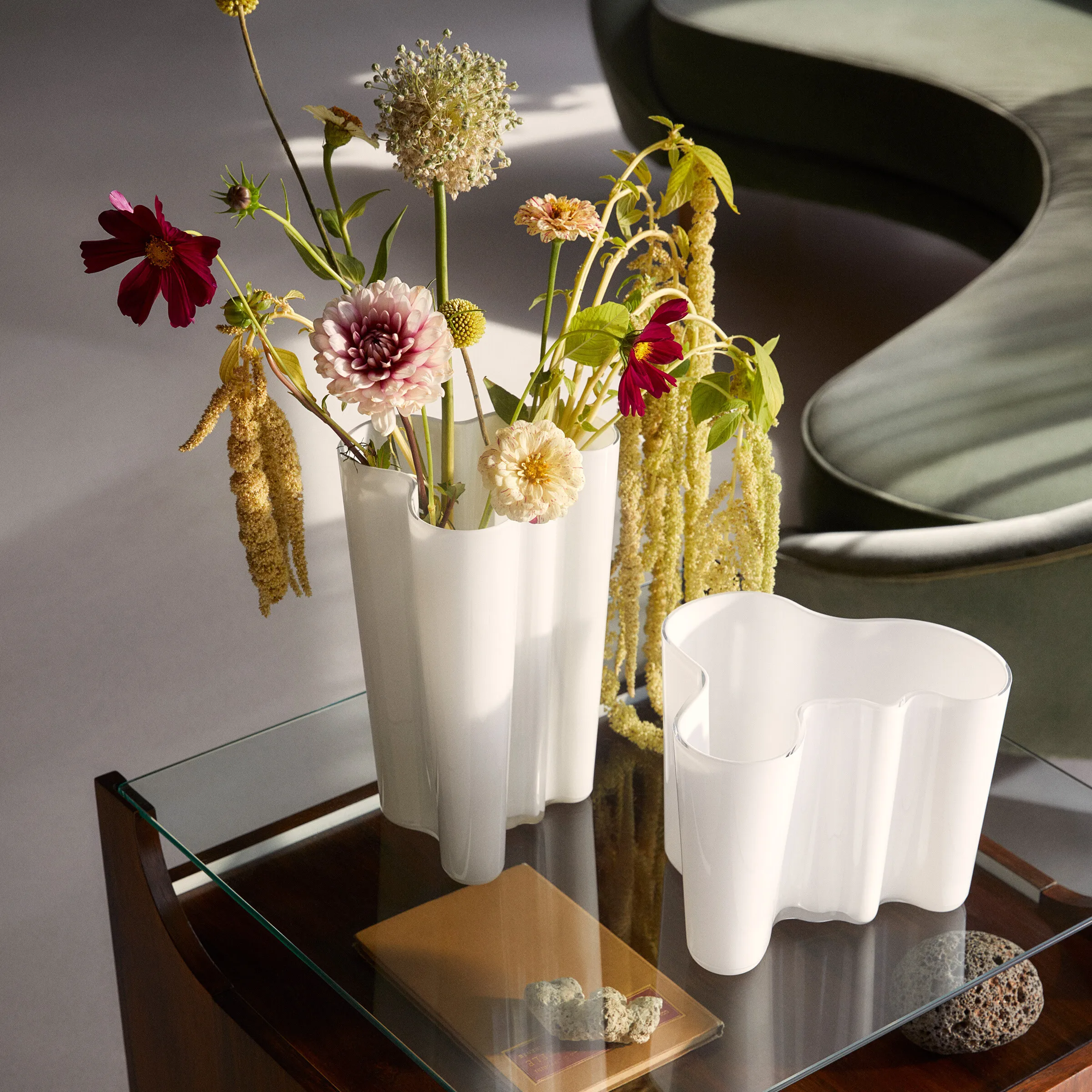 Aalto vase opal white - Iittala | KitchenTime