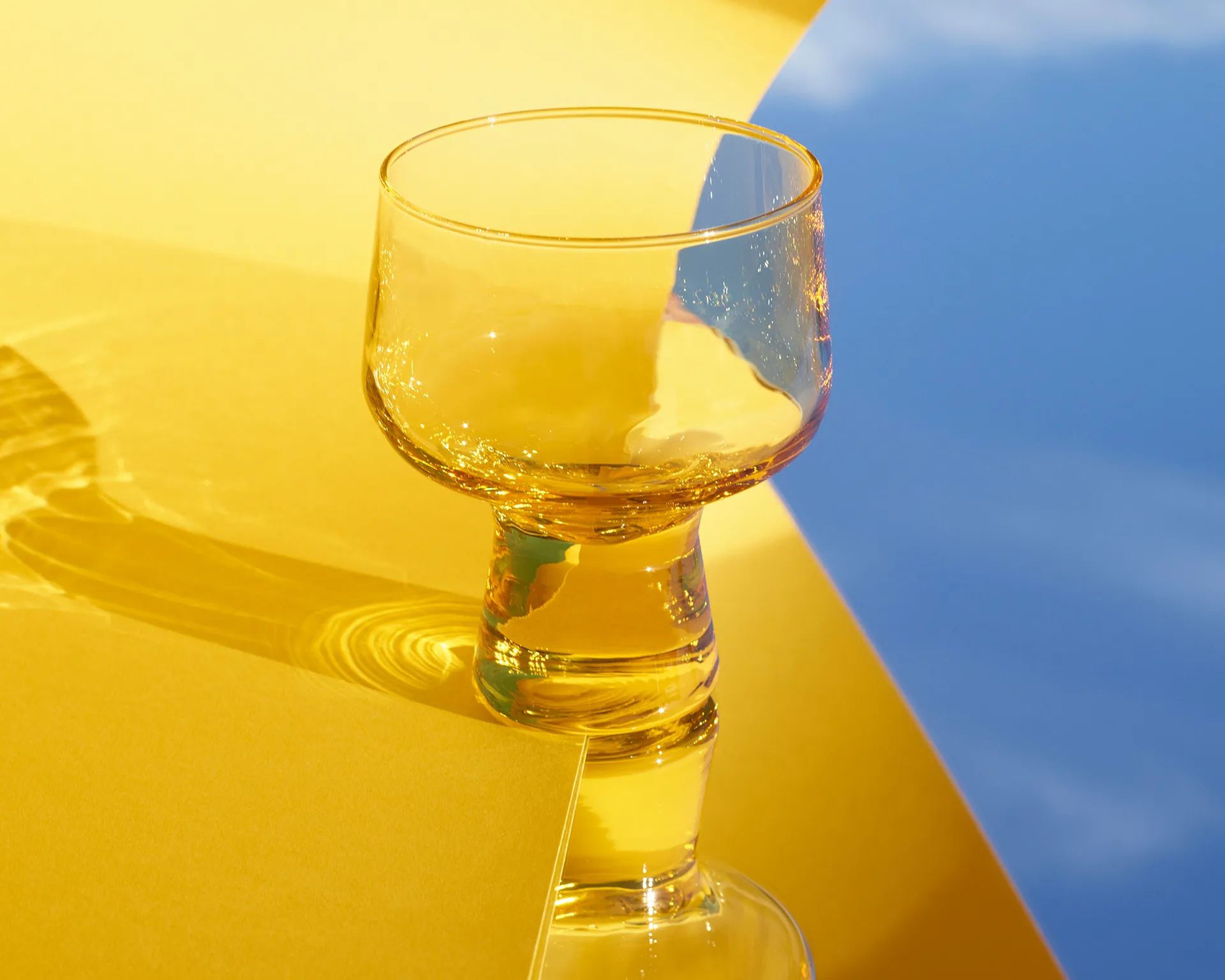 Solare glass on stem 29 cl 2-pack, Eldgul Iittala