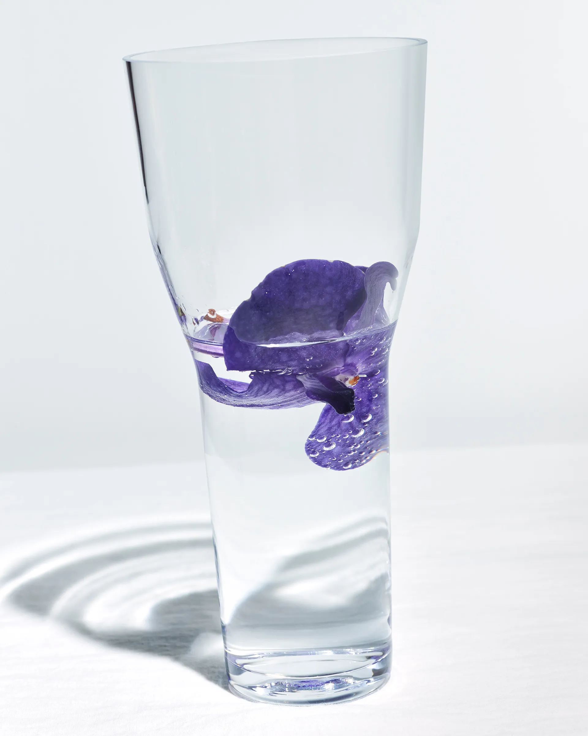 Solare vase high Ø12x26 cm, Clear Iittala