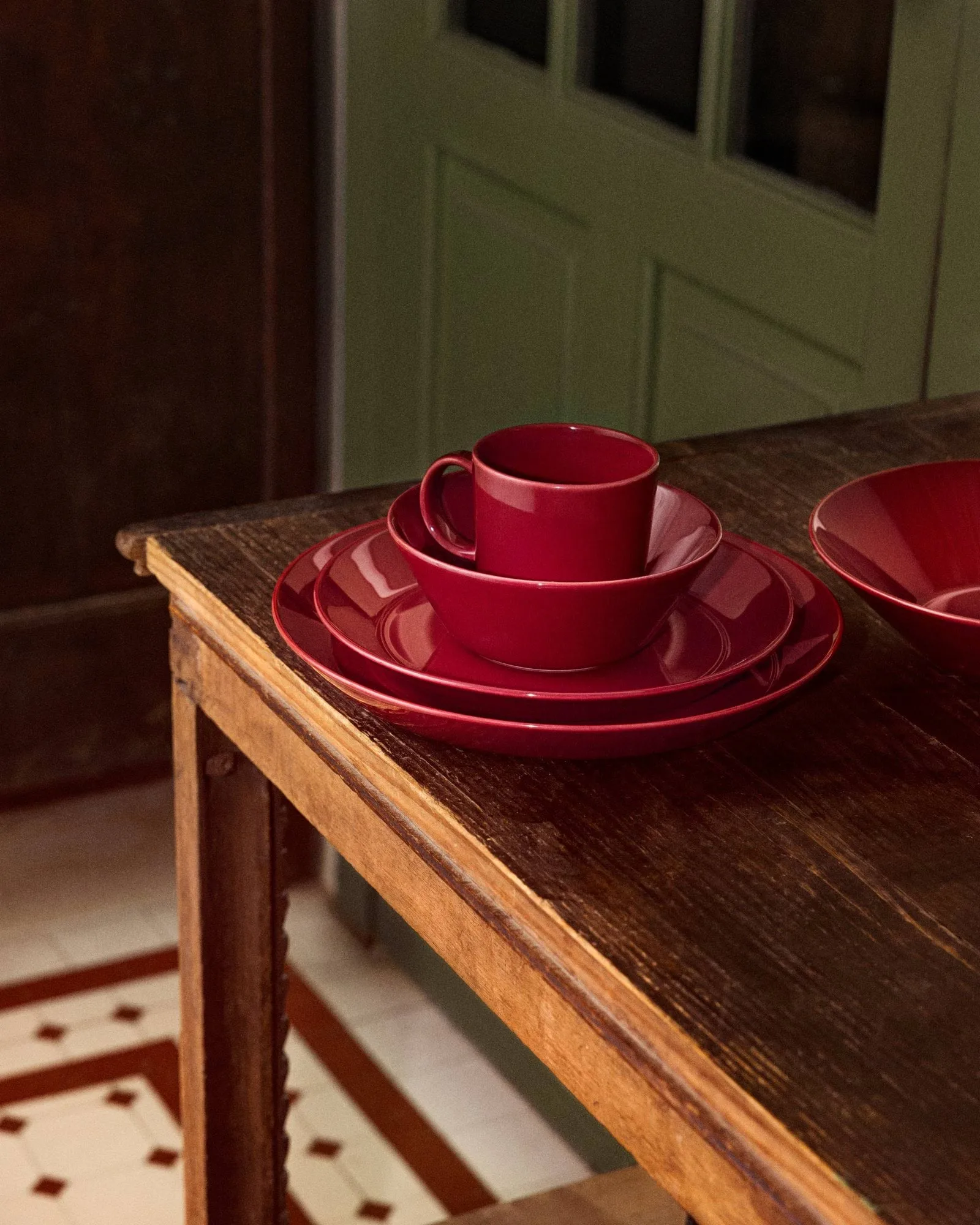 Teema plate Ø26 cm, Cherry Iittala