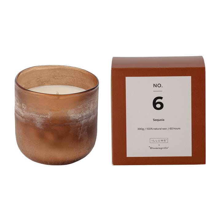 NO. 6 Sequoia scented candle, 390 g + Giftbox Illume x Bloomingville
