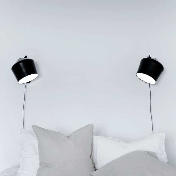 Pasila wall lamp, Black Innolux