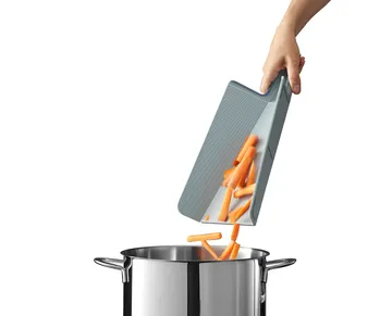 Chop2pot Cutting Board Plus Light Blue - Large - Joseph Joseph