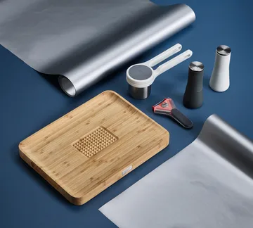 Cut & carve cutting board - Bamboo - Joseph Joseph