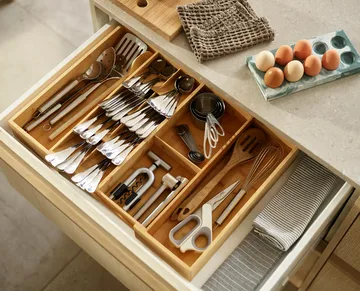 Drawerstore expandable cutlery tray - Bamboo - Joseph Joseph