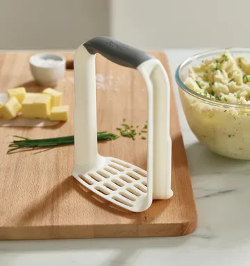 Easy Mash Potato Masher 16.5 cm - White - Joseph Joseph