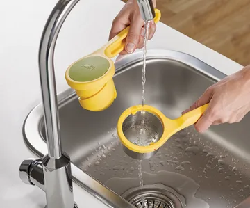 Helix citrus juicer 24.5 cm - Yellow - Joseph Joseph