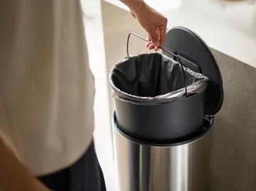 Joseph Joseph Arc pedal bin 30 L - Stainless steel - Joseph Joseph