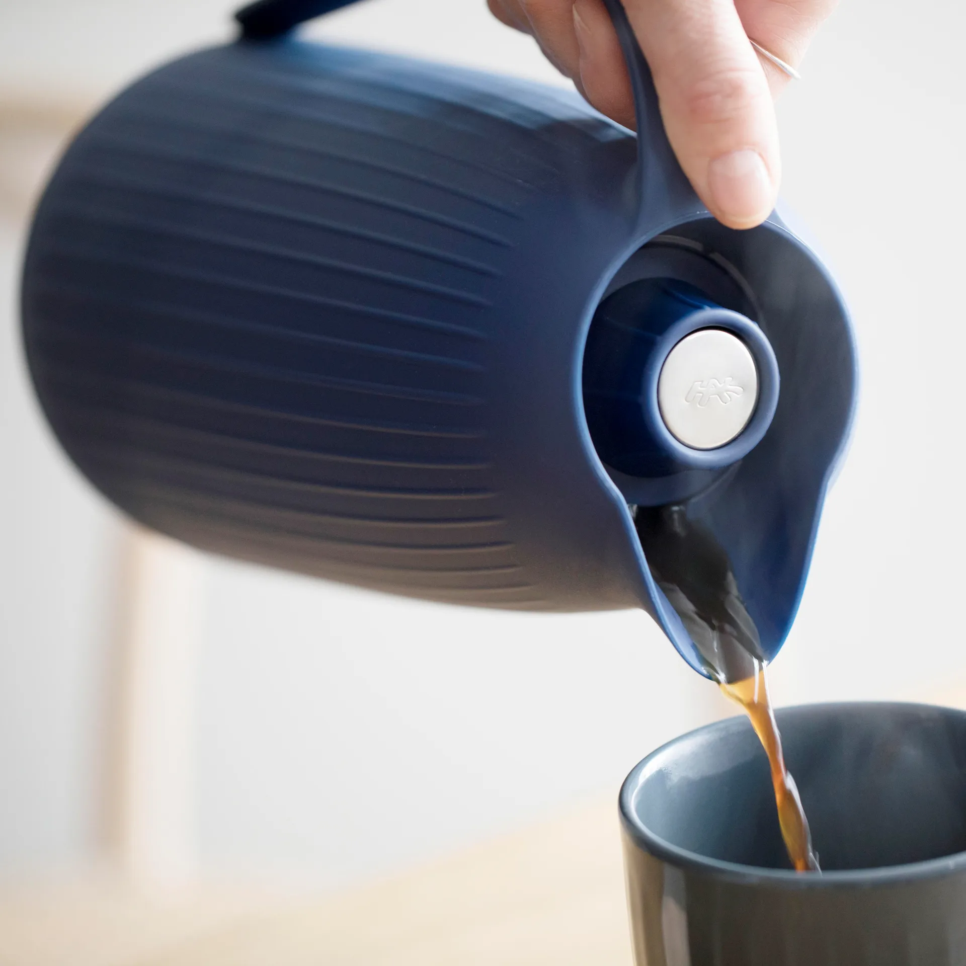 Hammershøi thermos jug, indigo (dark blue) Kähler