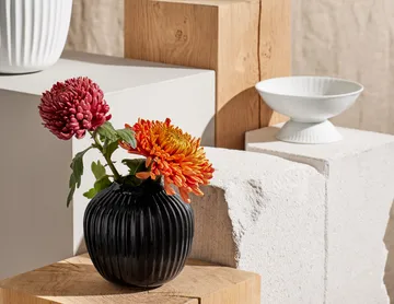 Hammershøi vase - Black, small 13 cm - Kähler